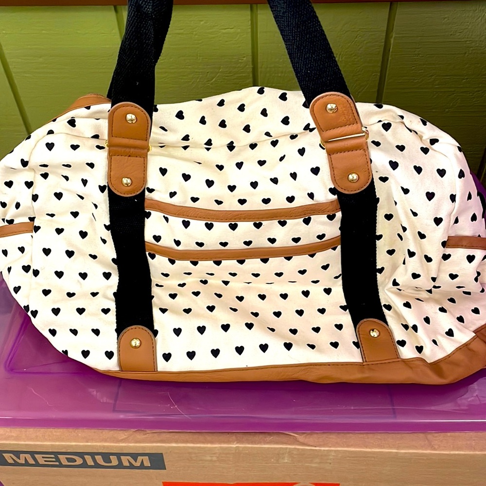 ***HEART DUFFLE BAG***